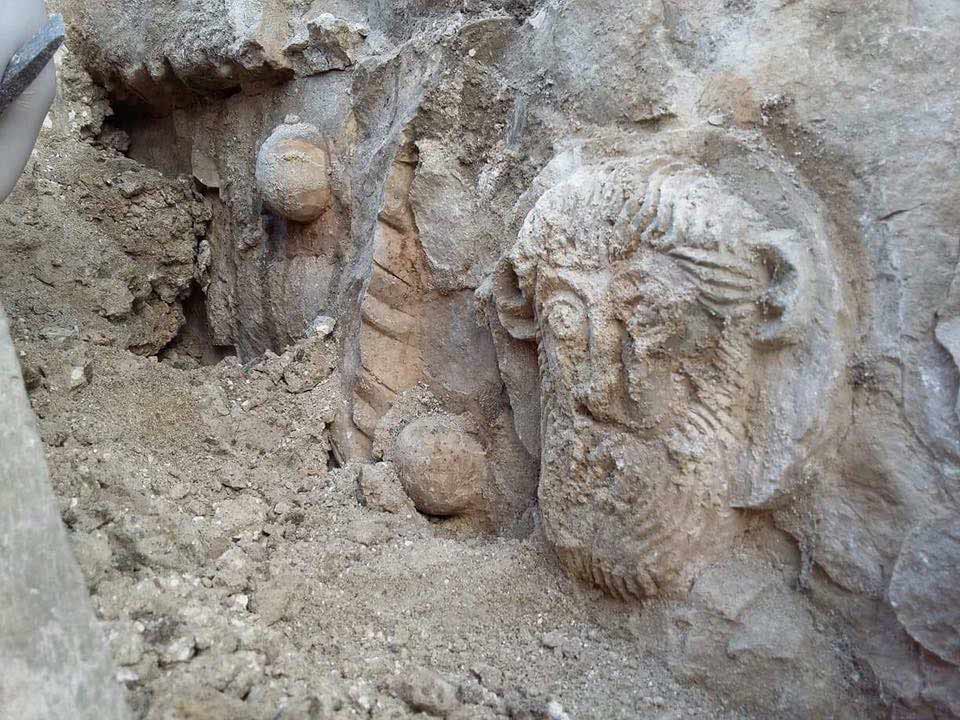 Նիկործմինդայի տաճարի վերականգնողական աշխատանքների ժամանակ հայտնաբերել են նախնադարյան ռելյեֆի մնացորդներ (ֆոտոշարք)