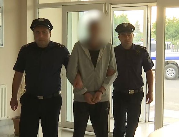 В Гори задержан молодой мужчина по обвинению в насилии и угрозе