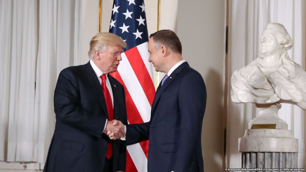 Анджей Дуда - В Белом доме уже приняли решение о размещении в Польше американских военных баз