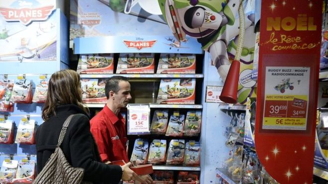 Во Франции 72-летняя женщина воровала игрушки из магазина и продавала в интернете