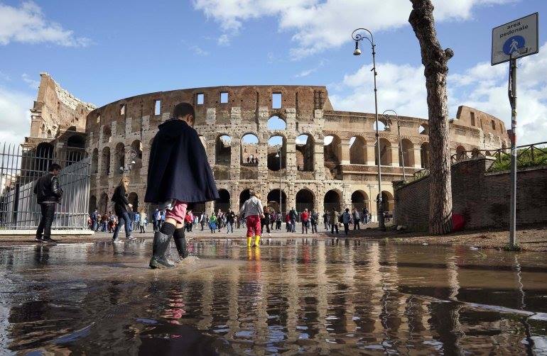 Իտալիայի 11 նահանգներում վատ եղանակի պատճառով հայտարարվել է արտակարգ դրություն