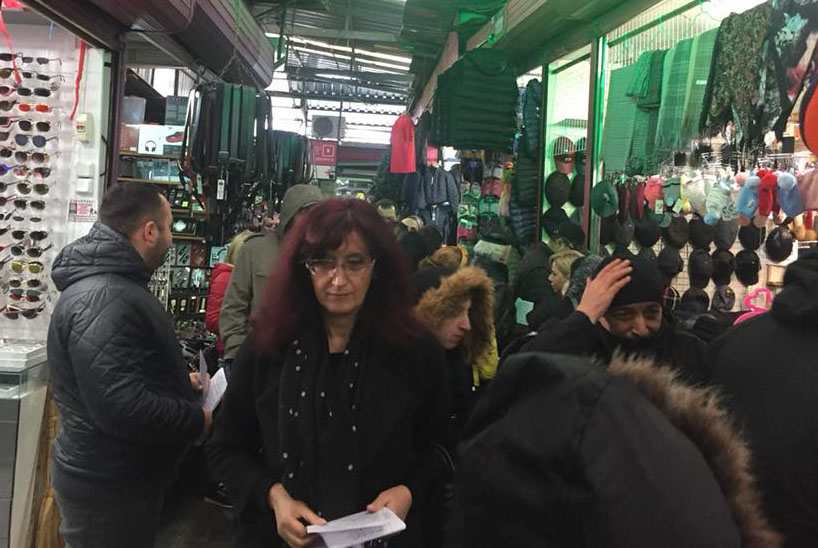«Ոչ՝ նացիզմին» ժողովրդական շարժման ներկայացուցիչները Լիլոյի շուկայում հանդիպել են առևտրականներին