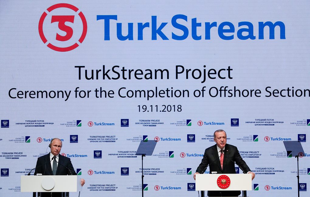 Россия завершила строительство части "Турецкого потока" проходящего по морю