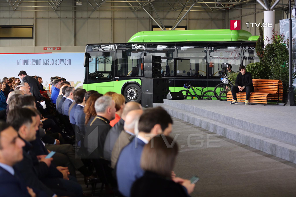 С 2020 года в Тбилиси будут дополнительно ездить 200 электроавтобусов нового стандарта