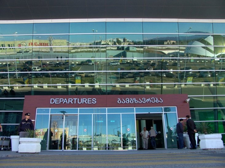 Тбилисы æппæтдунеон аэропорт, сæумæрайсомæй хуымæтæг режимы кусы