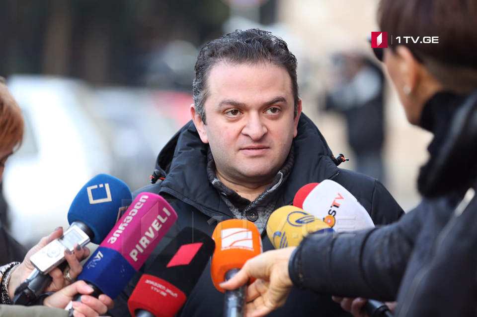 Гедеван Попхадзе заявляет, что фракция "Грузинская мечта" отозвала его из парламентского комитета по юридическим вопросам
