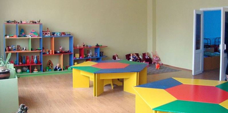 В детские сады Рустави сегодня явились только 249 воспитанников из 6 490 зарегистрированных