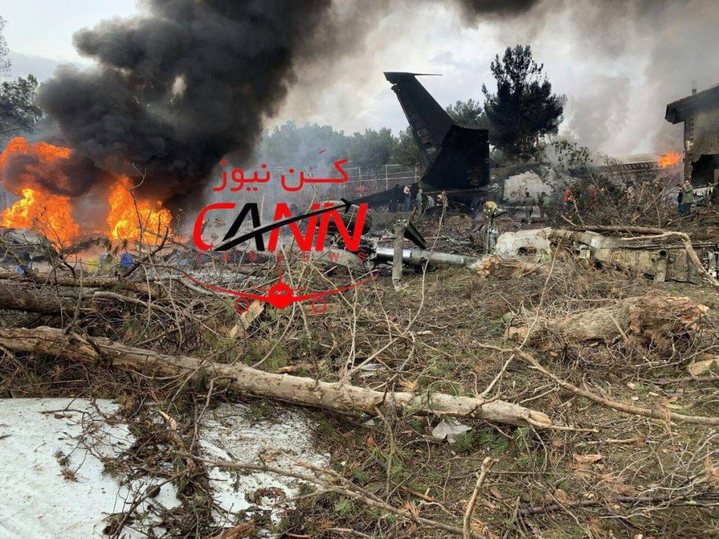 10 человек погибли в авиакатастрофе в Иране