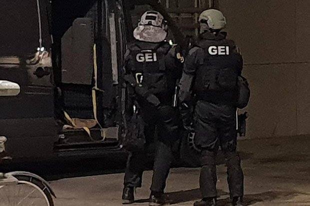 В испанском муниципалитете Игулада полиция проводит антитеррористическую операцию
