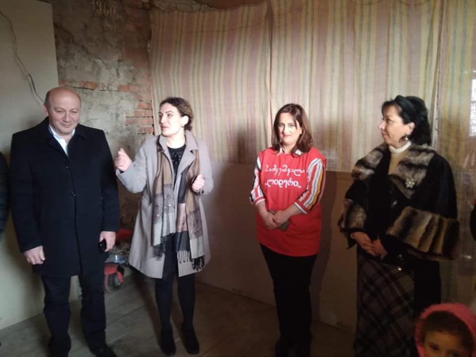 Кетеван Цихелашвили, вместе с представителями местных властей, встретилась с населением села Каралети