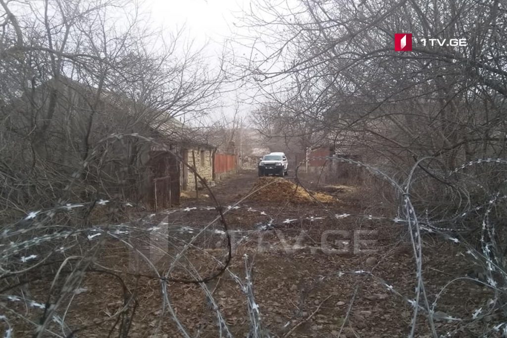Խուրվալեթի գյուղում ռուս զինվորականները տեղադրել են այսպես կոչված նոր փշալարեր