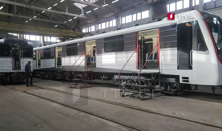 С сегодняшнего дня на первой и второй линии тбилисского метрополитена будет ездить новый состав вагонов
