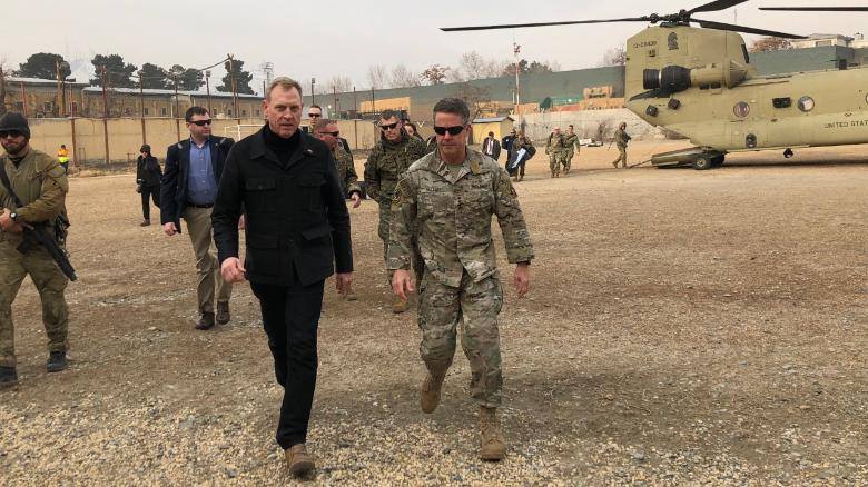 И.о секретаря обороны США неожиданно отправился с визитом в Афганистан