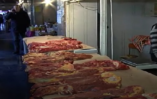 Агентство продовольствия изъяло на территории, прилегающей к т.н. дезертирскому рынку выявило факты реализации просроченного мяса, а также конины