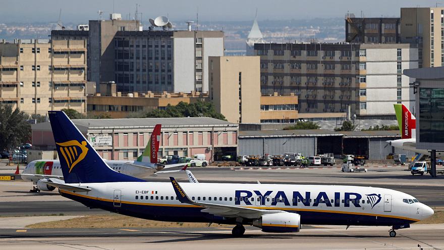 В Италии оштрафованы "Ryanair" и "Wizz Air" из-за введения платы за провоз ручной клади 