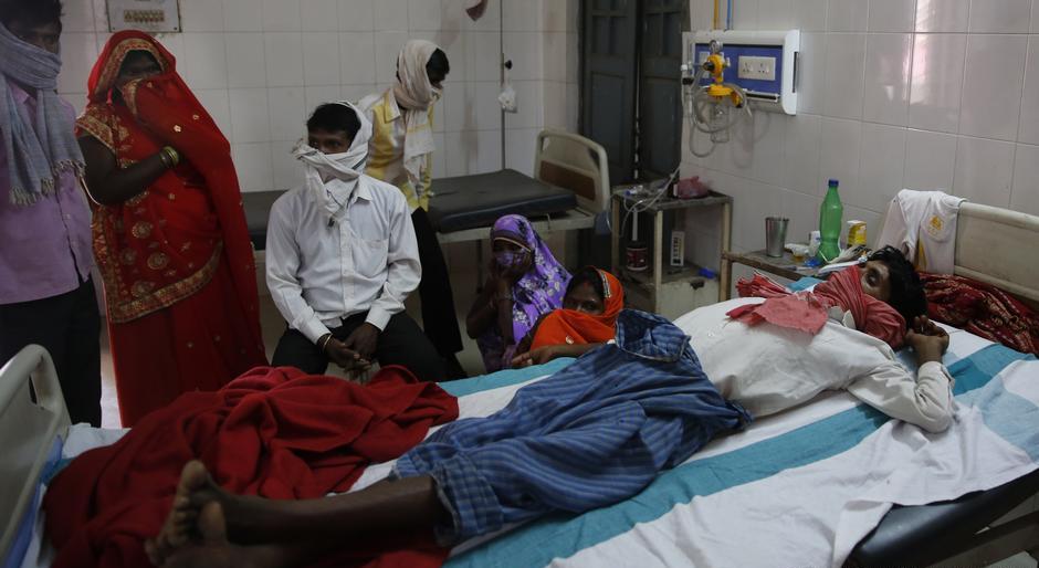 93 dead in India after drinking tainted liquor