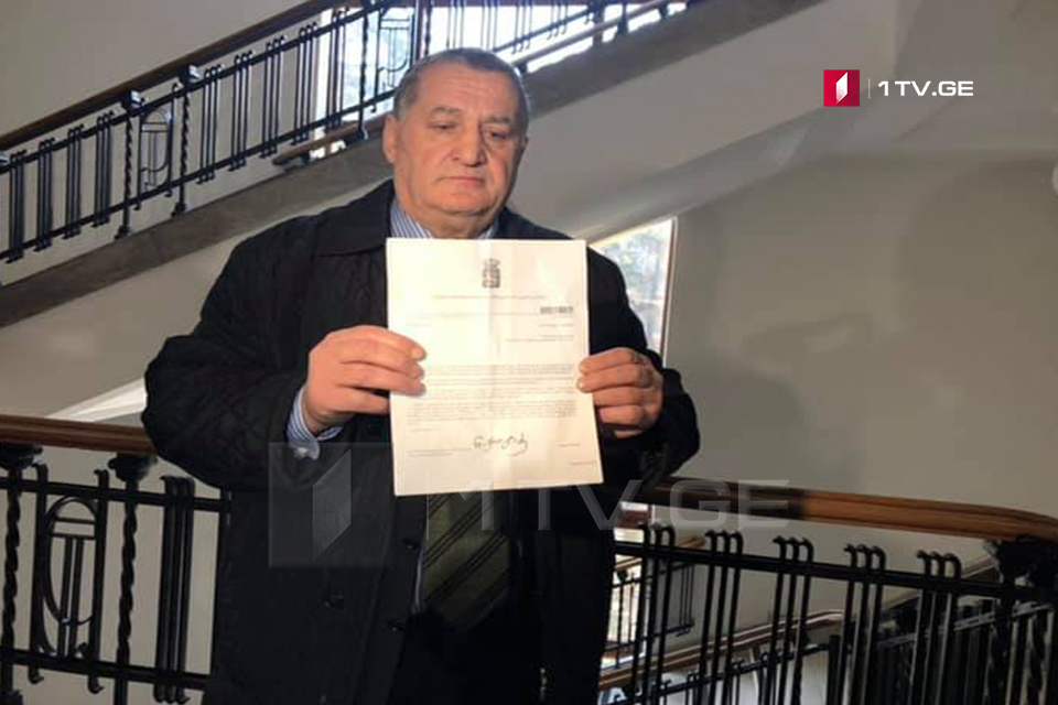 Гражданин Нодар Липартелиани обвиняет "Ти-Би-Си Банк" и конкретно Вахтанга Буцхрикидзе в фальсификации подписи