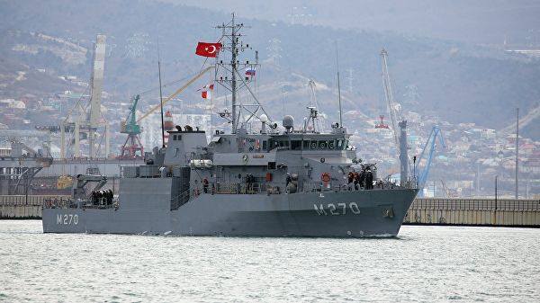 Russia, Turkey Conduct Joint War Games in Black Sea
