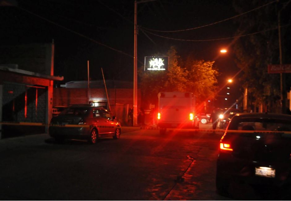 В результате стрельбы в ночном клубе Мексики погибли по меньшей мере 15 человек
