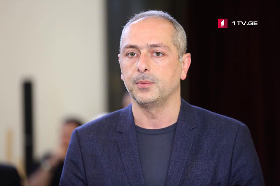 Ираклий Сесиашвили призывает оппонентов, говоря о "дедовщине", заглянуть в собственное прошлое