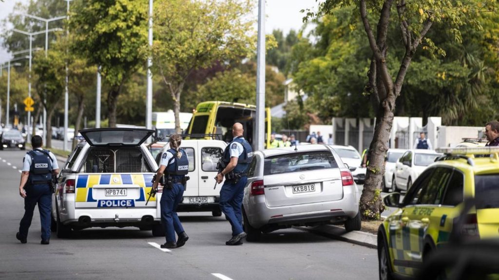 Напавшему на две мечети в Новой Зеландии предъявили обвинение