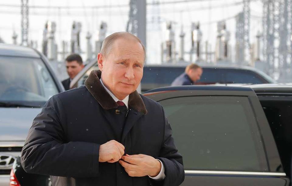 Президент России прибыл в аннексированный Крым