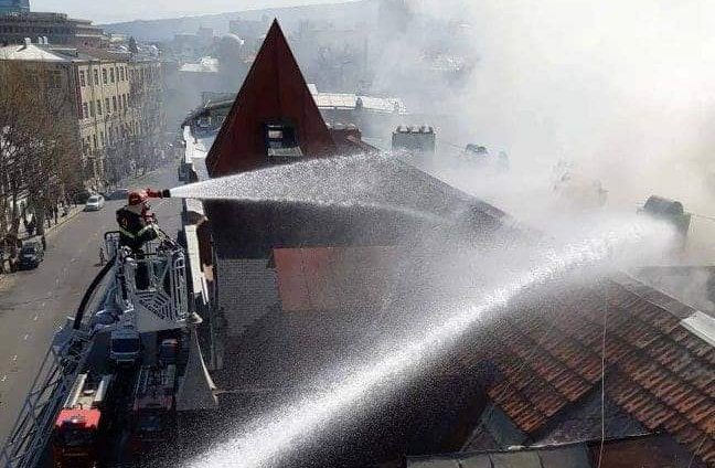 Пожар на улице Костава ликвидирован
