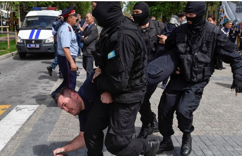 Ղազախստանում հանրահավաքին ոստիկանությունը ձերբակալել է մի քանի տասնյակ ցուցարարի