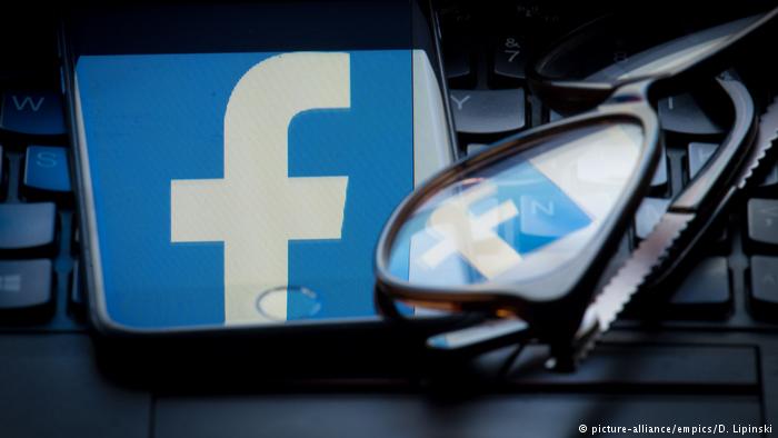 "Фейсбук" удалил 1900 страниц и групп связанных с Россией