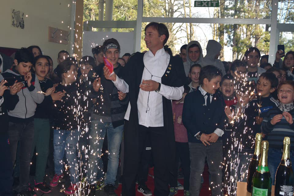 Ладо Апхазава открыли звезду в публичной школе села Чибати (фото)