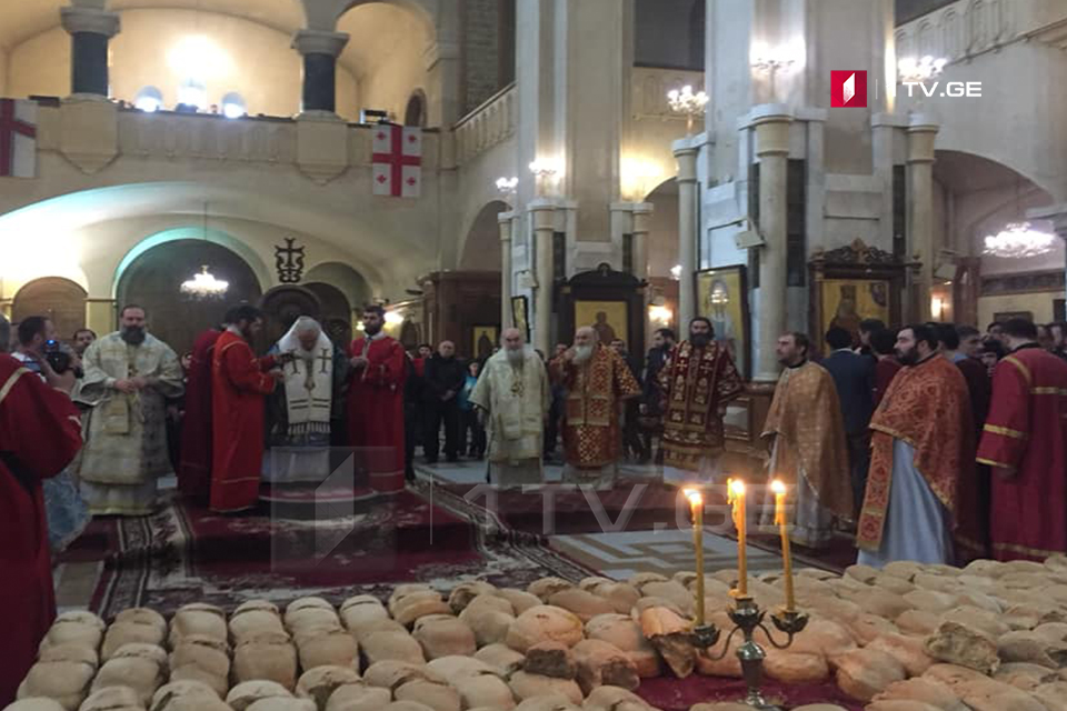 Ilia II: Zviad Gamsakhurdia's cross is heavy; by the grace of God he did a lot good things for our nation