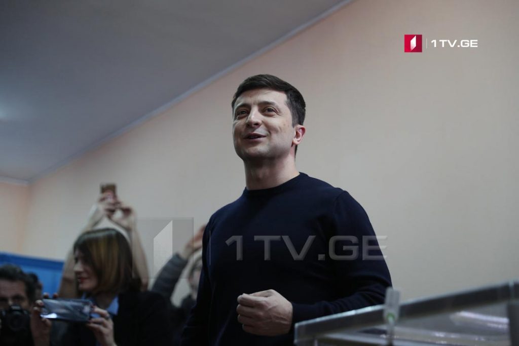 На открытом в Тбилиси избирательном участке Владимир Зеленский получил 36,39 процента голосов
