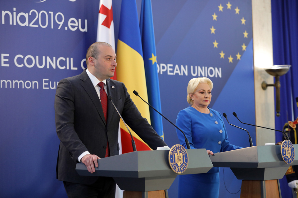 Мамука Бахтадзе вышел с инициативой переноса отношений с Румынией на стратегический уровень