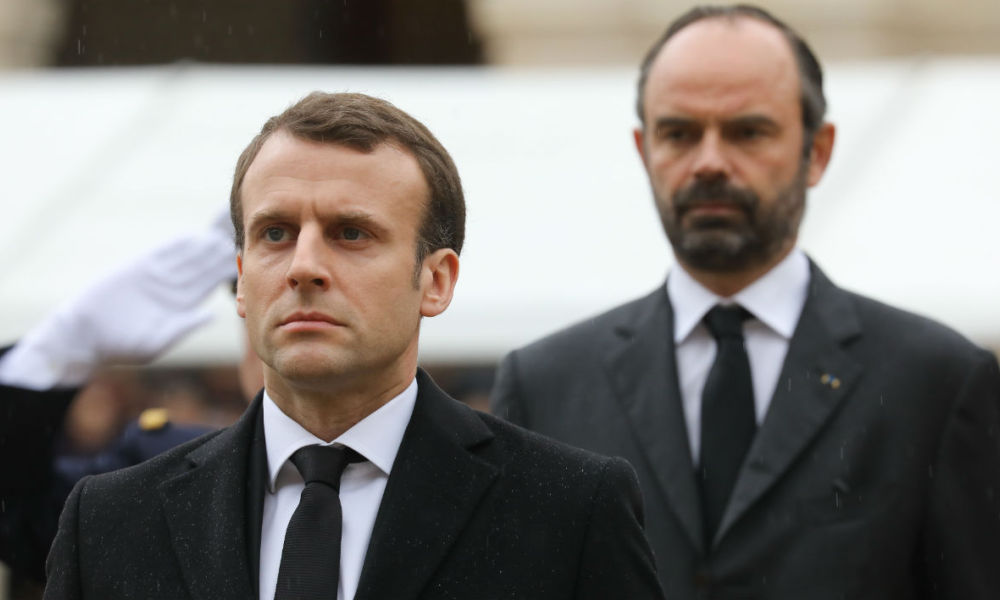 Президент и премьер-министр Франции прибыли к собору Парижской Богоматери