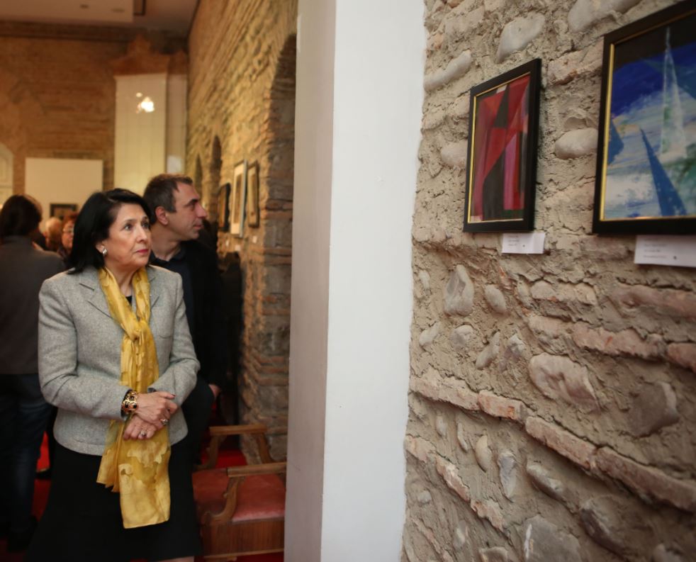 Президент Грузии открыла персональную выставку Эммы Лалаевой-Эдиберидзе [фото]