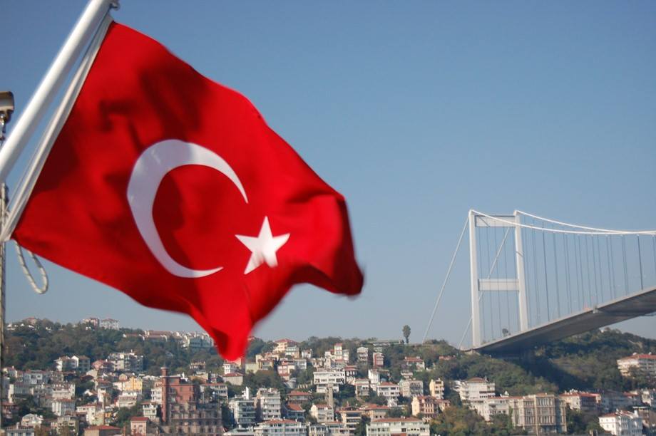 Власти Турции выдали ордер на задержание 210 военнослужащих по обвинению в связях с Фейтхуллахом Гюленом