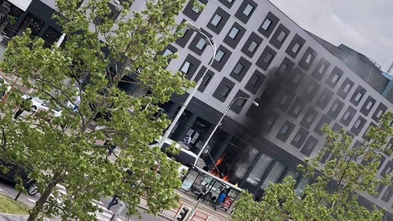 В центре Братиславы загорелась одна из гостиниц