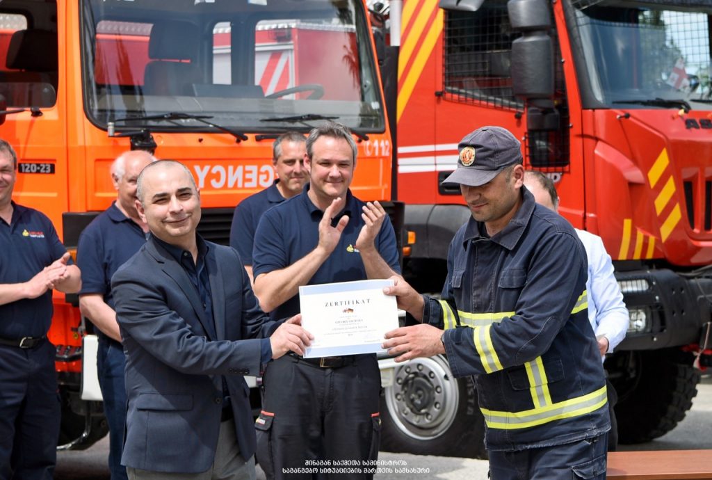 Немецкие инструкторы провели учения для пожарных-спасателей в Кахети