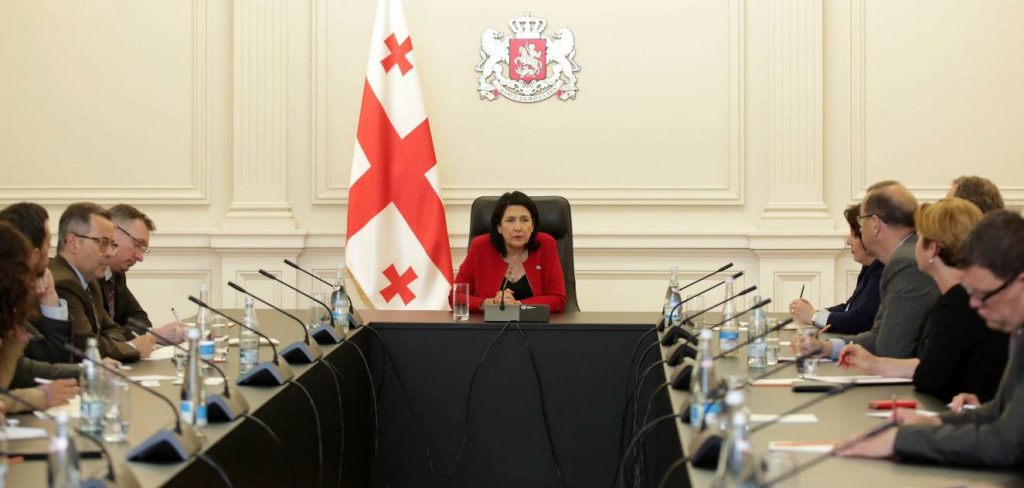 Саломе Зурабишвили обсудила с послами вопросы доверия к информации