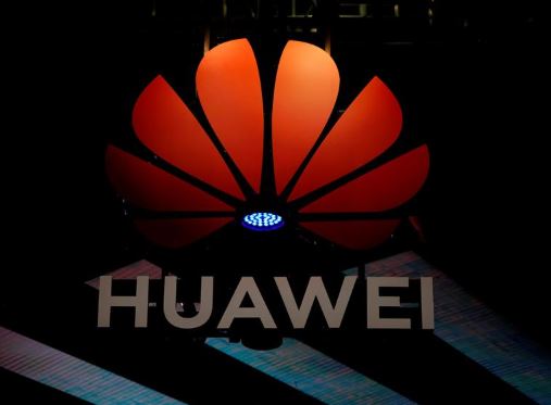 Дональд Трамп планирует ввести запрет на использование техники «Huawei»