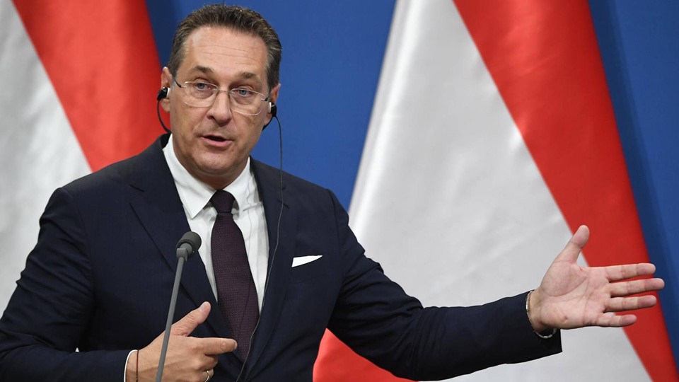 Вице-канцлер Австрии подал в отставку из-за скандала