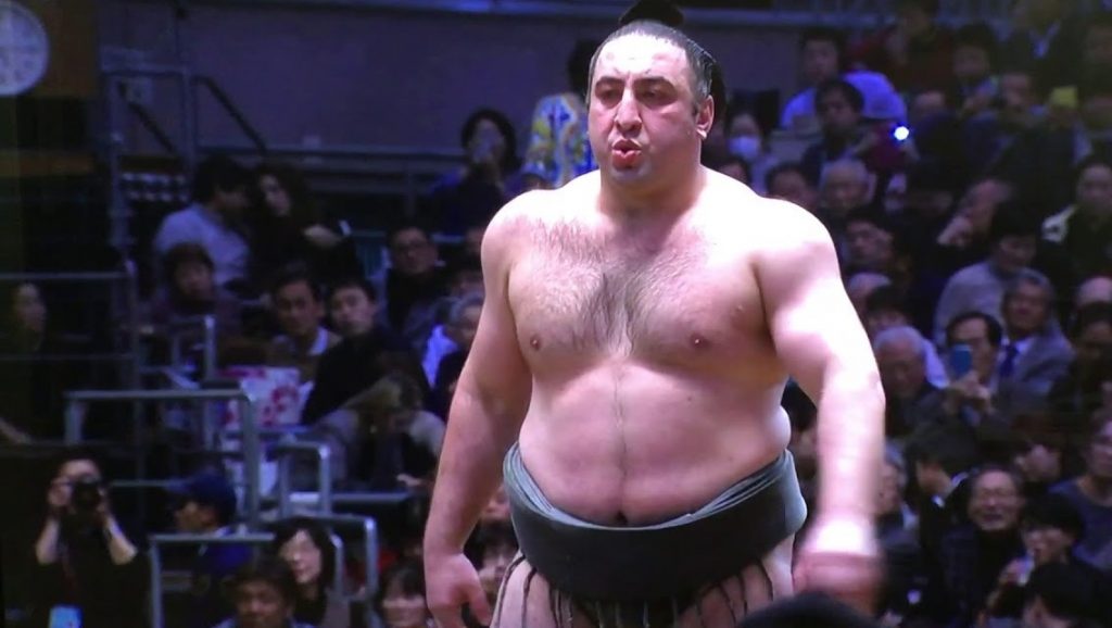 Tochinoshin regains Ozeki title