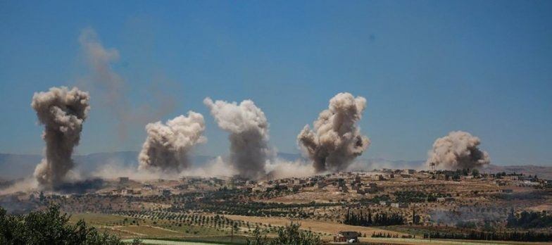 Сирийская правительственная армия бомбит позиции повстанцев в провинции Идлиб