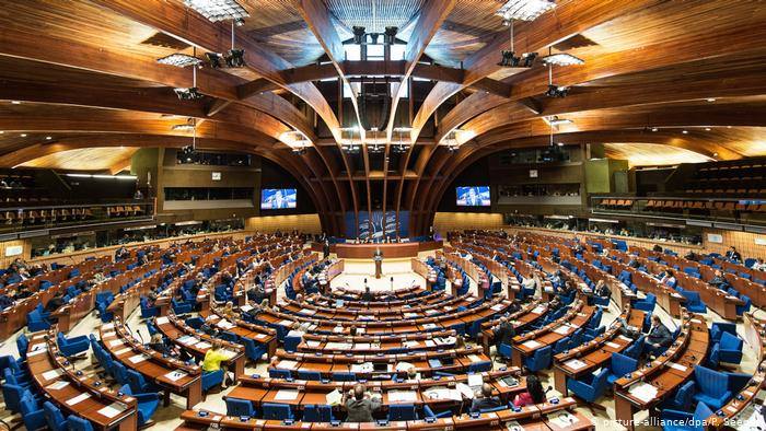 PACE committee adopts draft resolution that may change rules to benefit of Russia