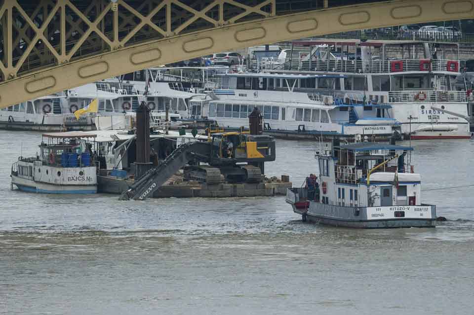 Число погибших в результате кораблекрушения на реке Дунай увеличилось до 19