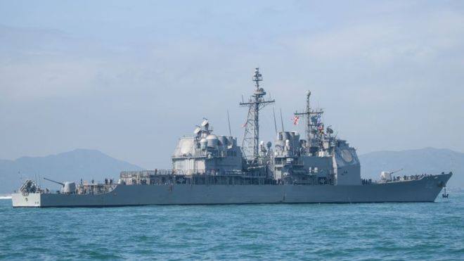 В Восточно-китайском море корабли США и России приблизились друг к другу на расстояние 50-ти метров