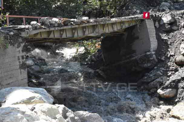 Уровень воды в реке Ненскра в селе Чубери снизился