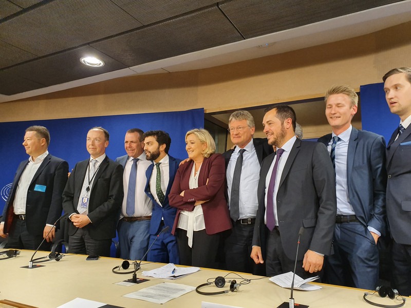 Депутаты националистических партий из девяти стран ЕС создали новую фракцию в Европарламенте