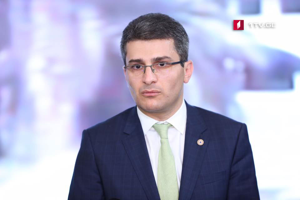 Мамука Мдинарадзе - Большинство поддержит Арчила Талаквадзе на посту председателя парламента