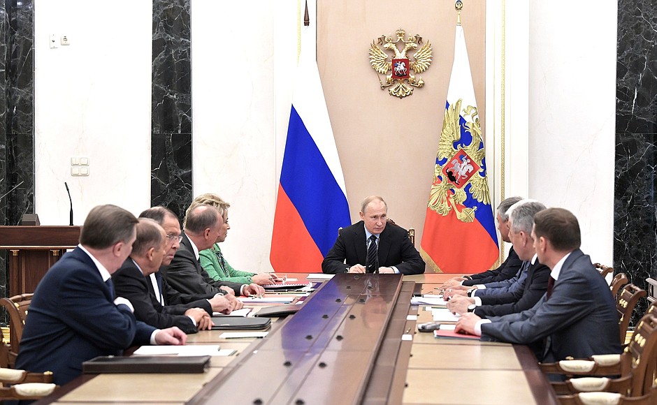Владимир Путин обсудил на заседании Совета безопасности ситуацию сложившуюся в Грузии